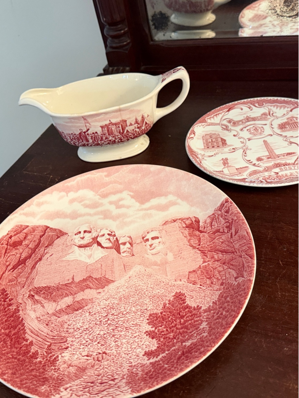 VTGJohnson Bros. Red Transfer ware Plate Gravy Boat Mt. Rushmore Boston Lincoln